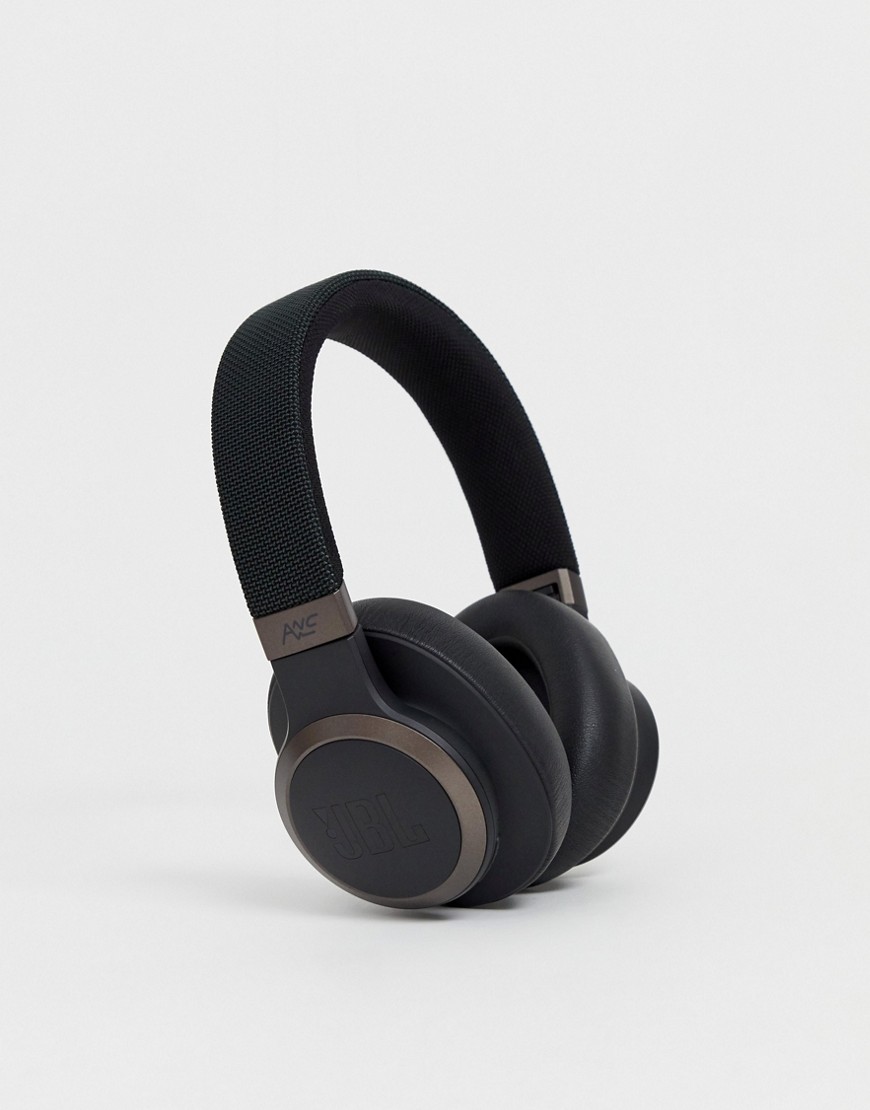 JBL LIVE650BT noise cancelling headphones in black