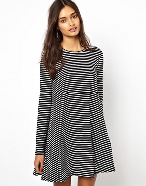 Search: swing dress - Page 1 of 11 | ASOS