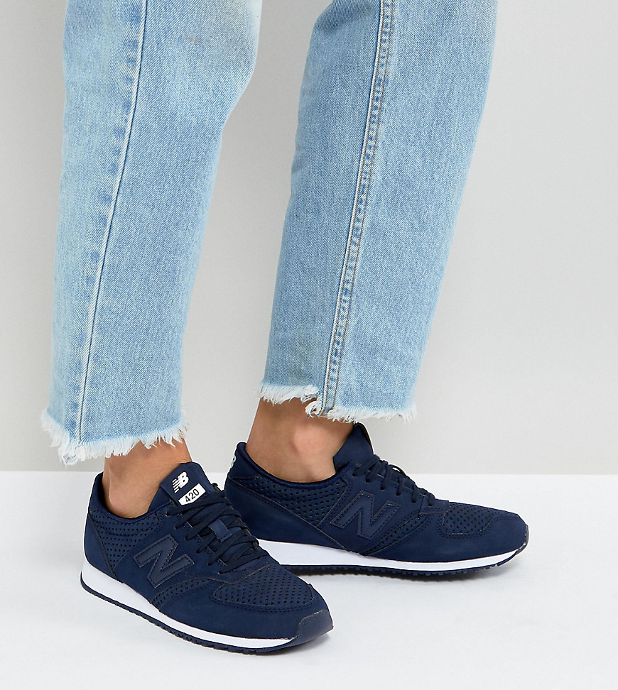 New Balance 420 Trainers In Navy Perforated Suede - Navy