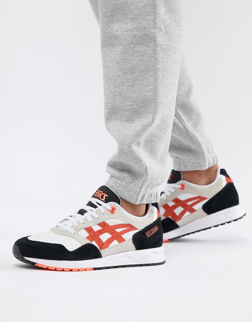 asics SportStyle Gel Saga Trainers In White 1193A095-100