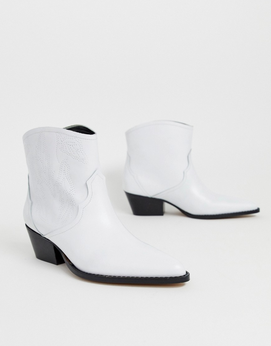 DEPP western boot in white leather