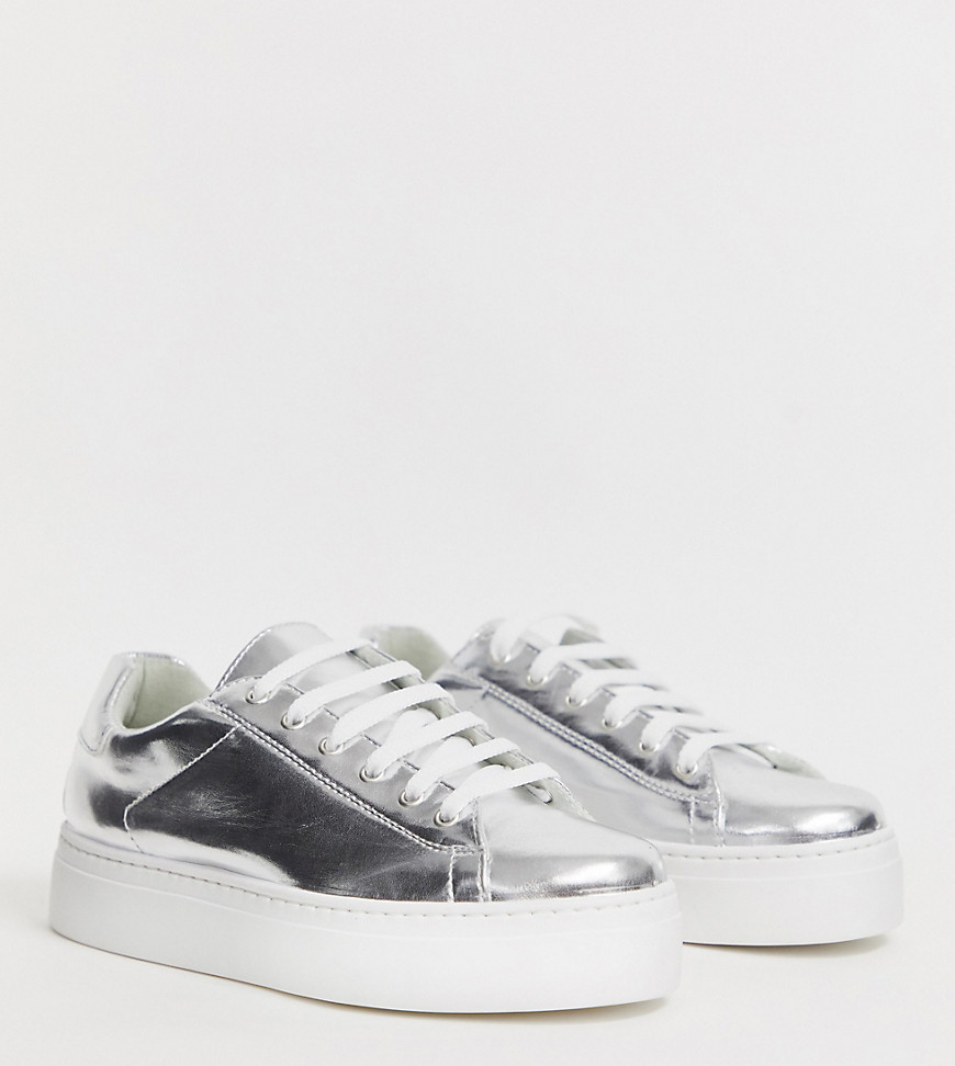 ASOS DESIGN Wide Fit Day Light chunky flatform lace up trainers in silver