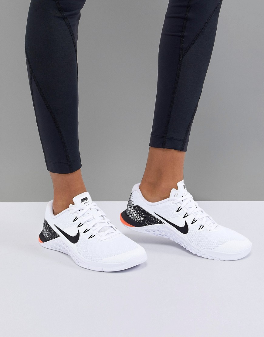 Nike Training Metcon Trainers In White And Red