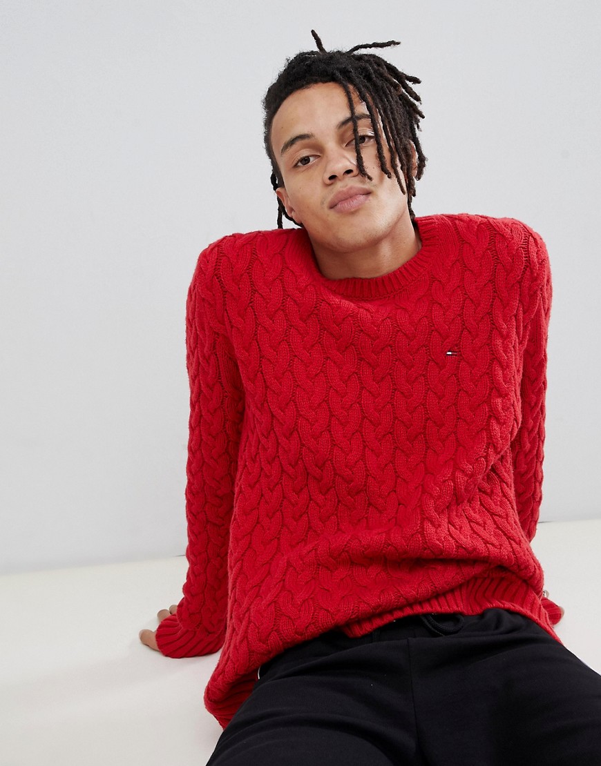 Tommy Jeans cable knit flag logo jumper in red - Samba