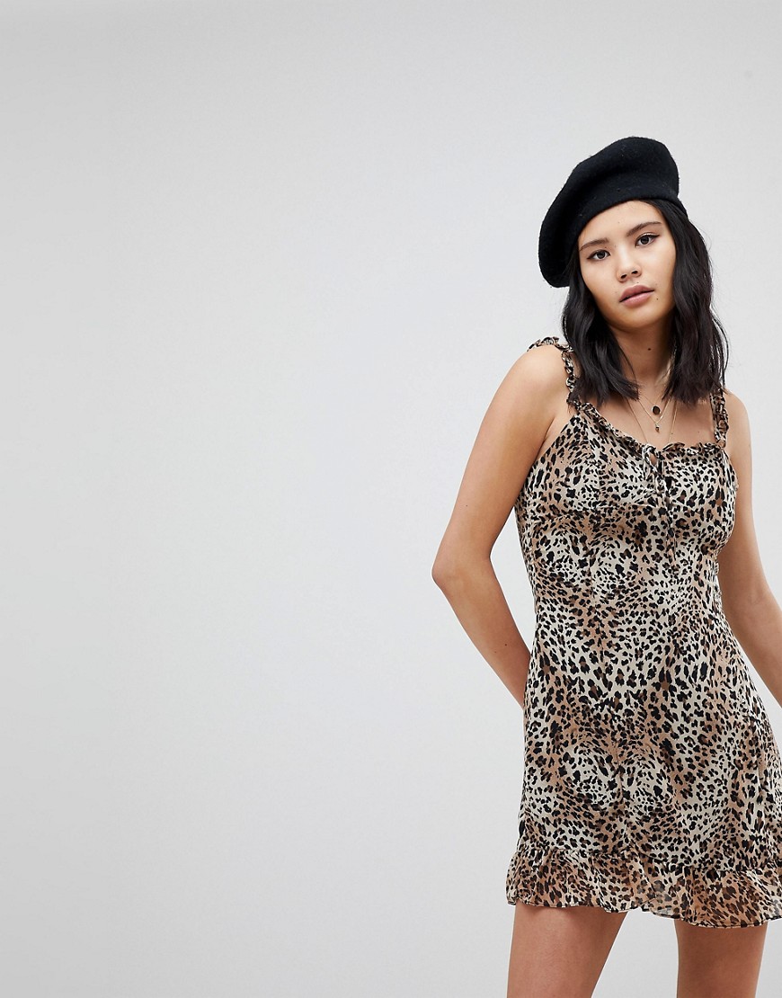 Платье мини с леопардовым принтом и оборками Honey Punch - Мульти 