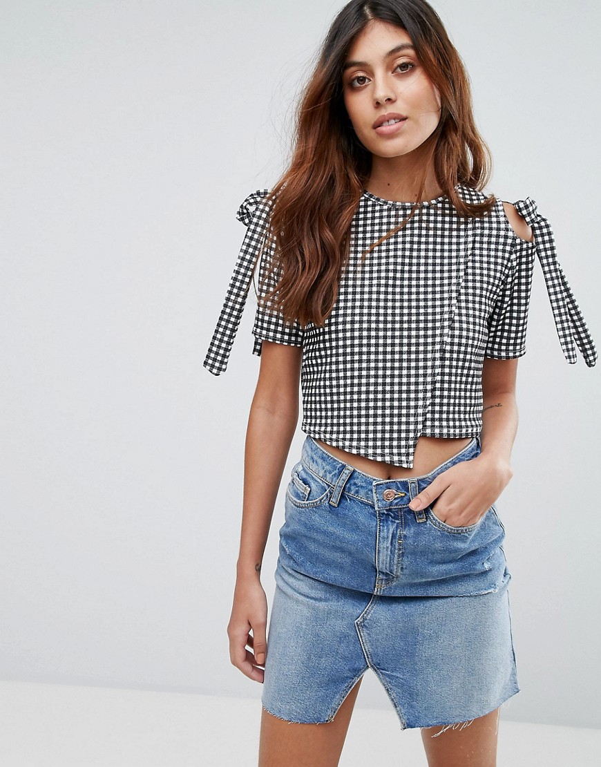 Daisy Street Gingham Crop Top With Cold Shoulder Tie Sleeve - Black/white