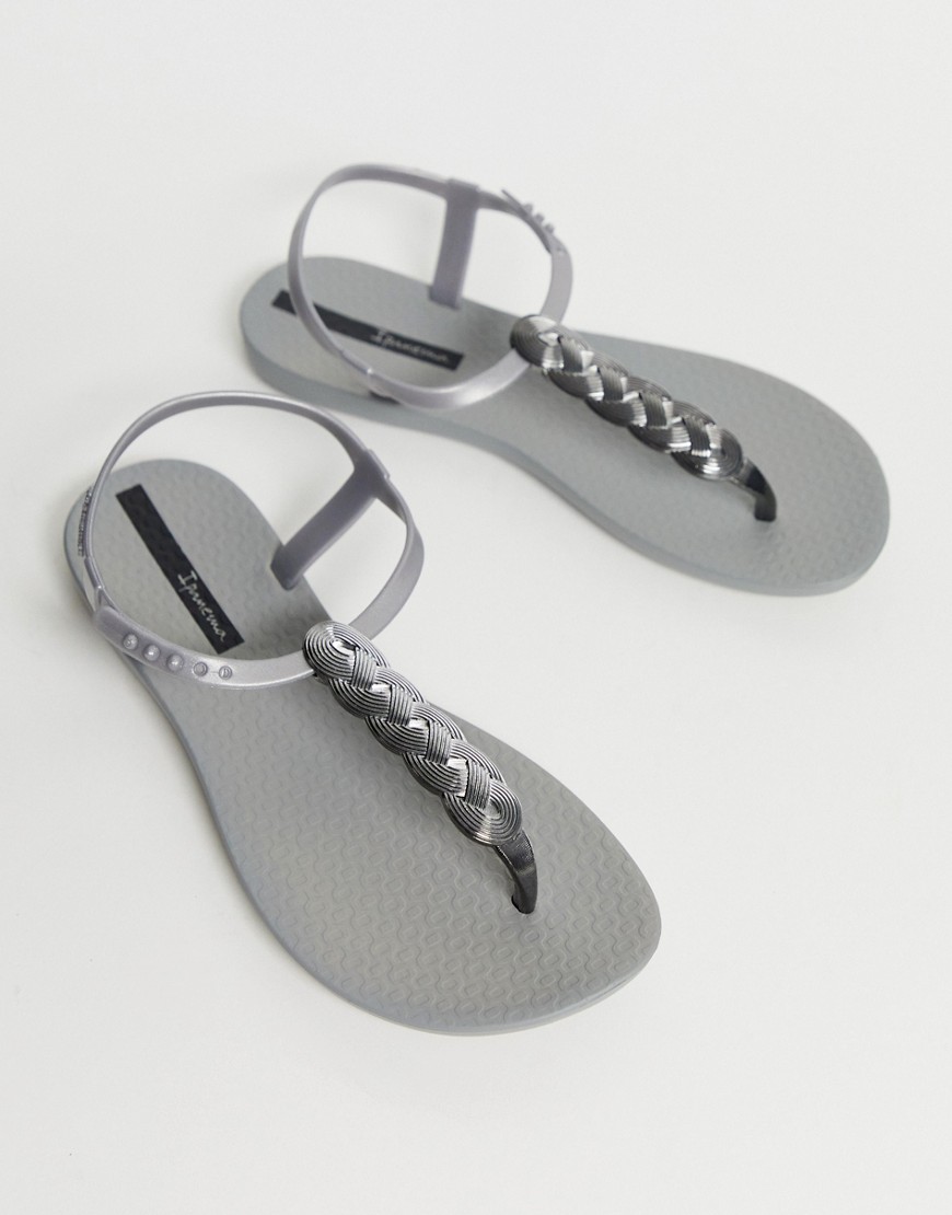 Ipanema charm flat sandals