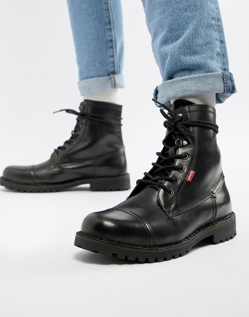 Levi's leavit leather boot in black