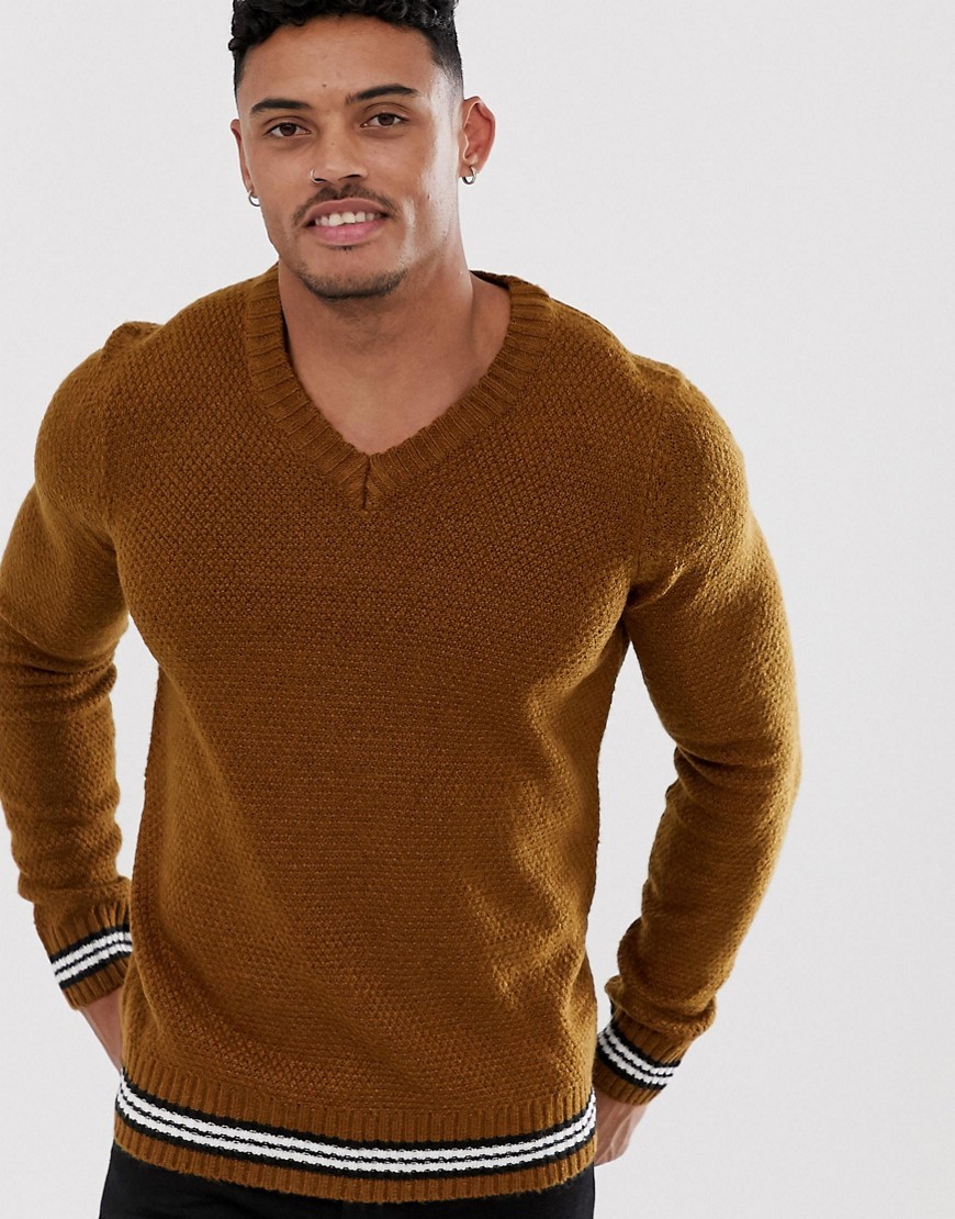 New Look v neck jumper with tipping detail in tan