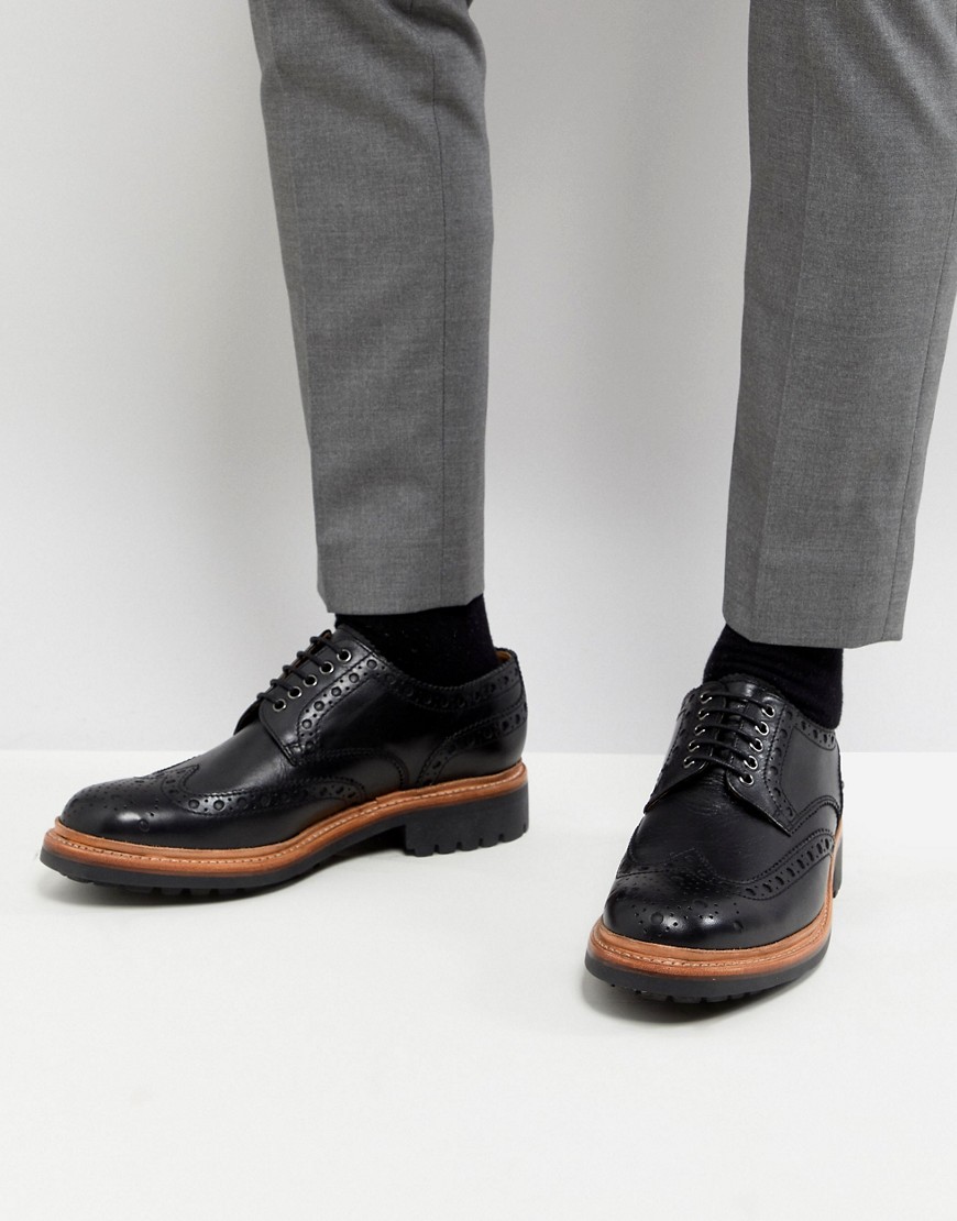 Grenson Archie Chunky Brogue Shoes In Black - Black