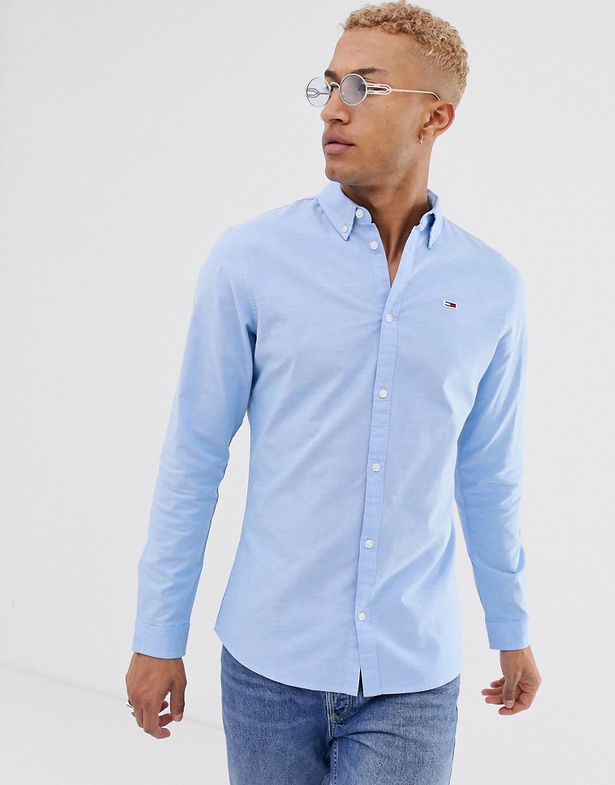 Tommy Jeans flag logo stretch oxford shirt in light blue