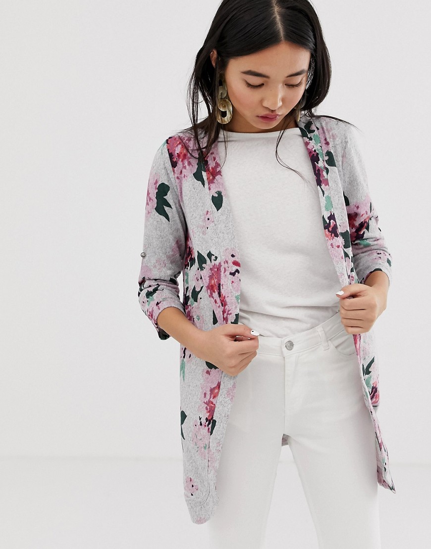 b.Young floral cardigan