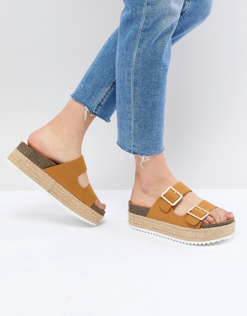 Pull&Bear flatform double buckle sandal in tan - Tan