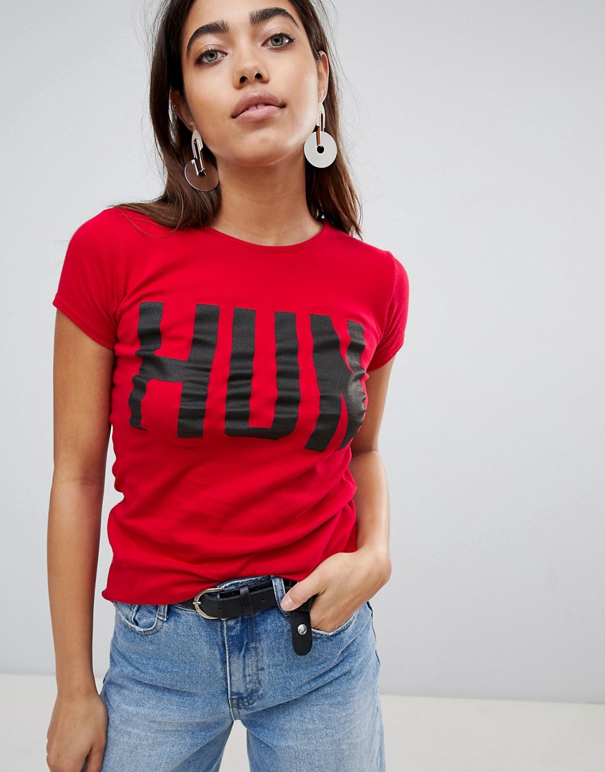 Lasula Hun T-Shirt - Red