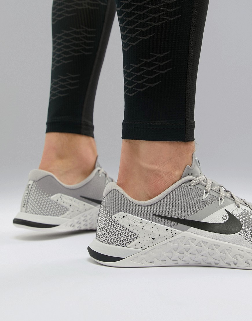 Nike Training Metcon 4 Training shoe in grey ah7453-005 - Grey