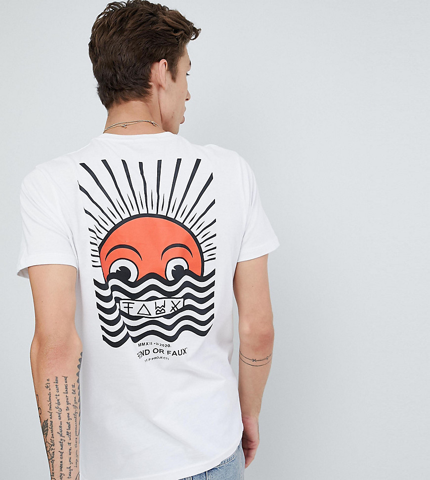Friend or Faux Tall Horizon Back Print T-Shirt