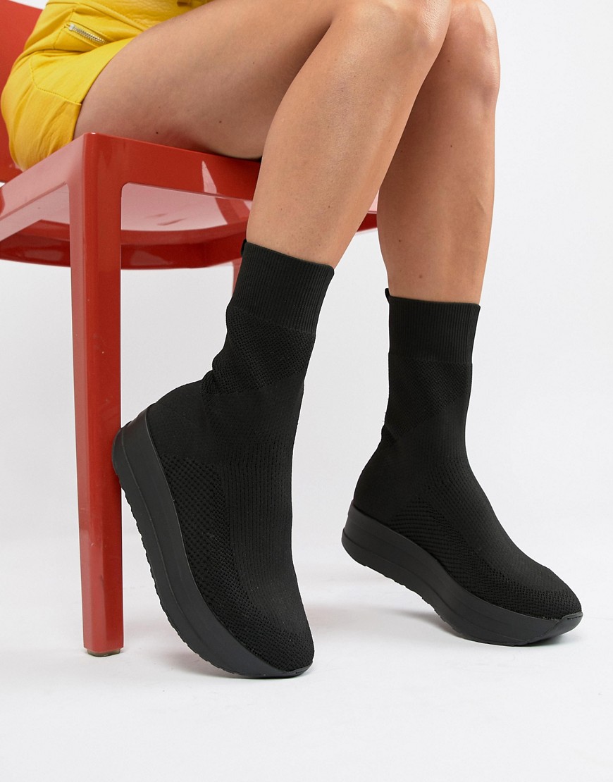 Vagabond Casey black stretch flatfrom sock boots