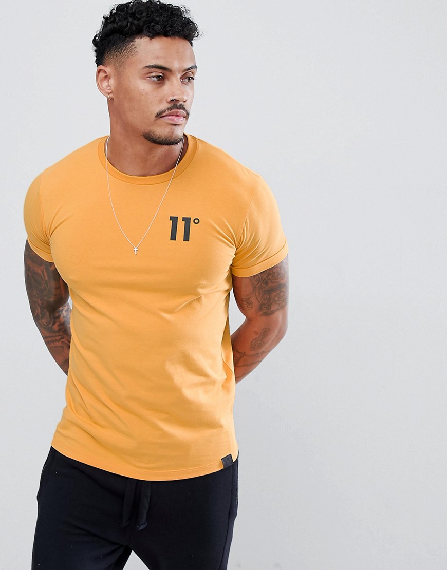 11 Degrees muscle fit t-shirt in yellow with logo - Yellow