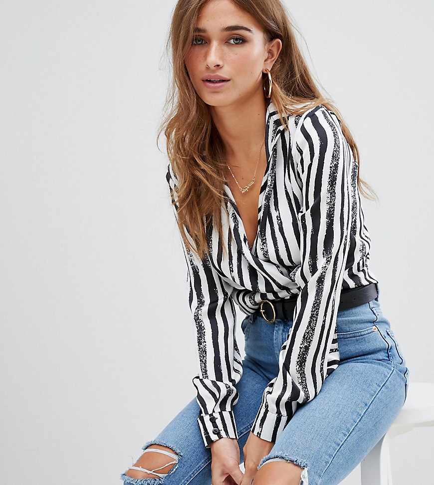 Missguided Petite tie side blouse in stripe - Black and white