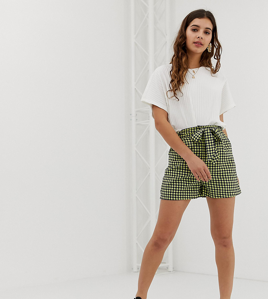 Glamorous relaxed shorts with paper bag waist in gingham