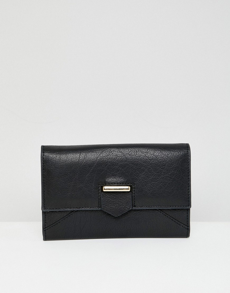 Urbancode leather fold over purse
