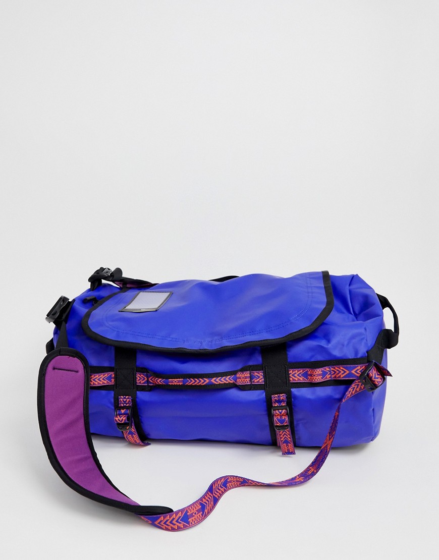 The North Face 92 Rage Base Camp duffel bag small in aztec blue