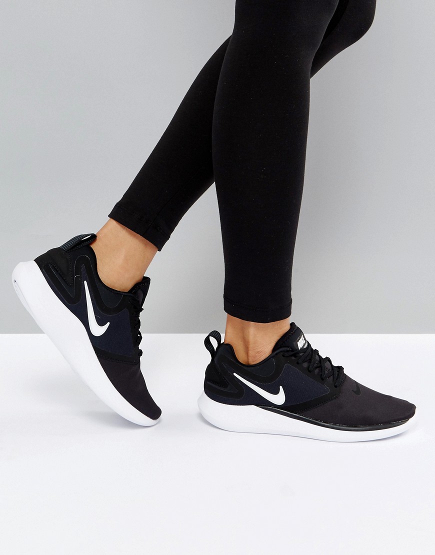 Nike Running Lunarsolo Trainers In Black And White - Multicolour