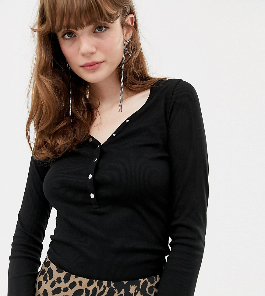 New Look v neck top with popper detail in black