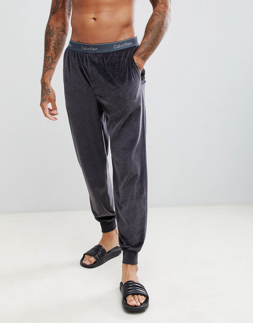 Calvin Klein Joggers with cuffed ankle modern cotton velour - Black