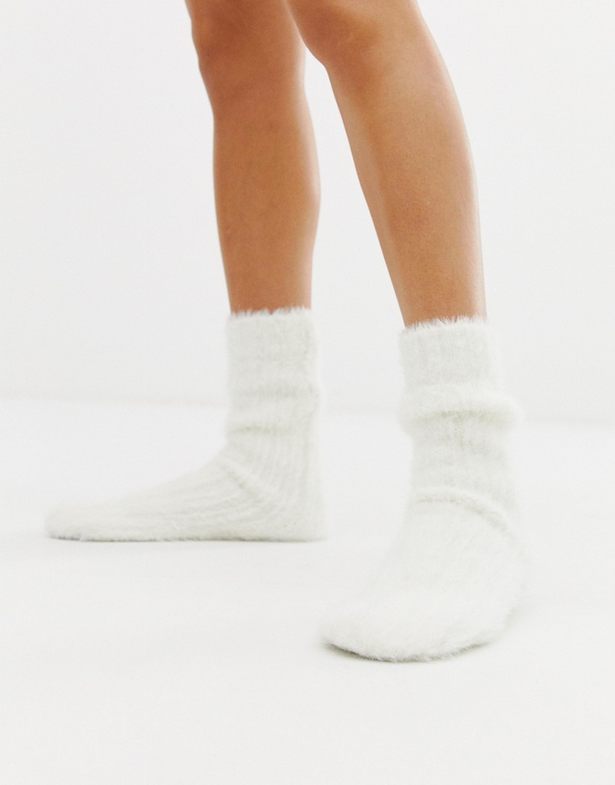New Look Fluffy Slipper Socks - White