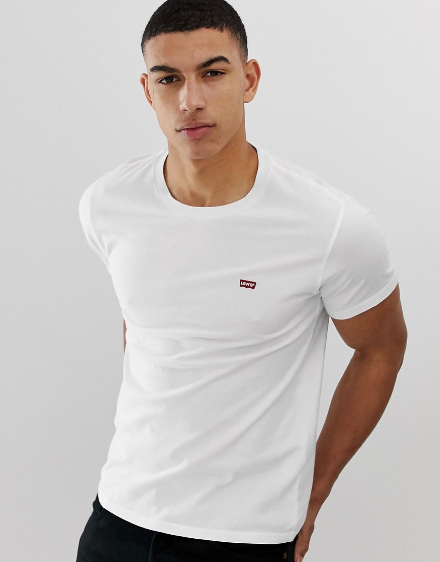 Levi's small batwing patch logo t-shirt in white