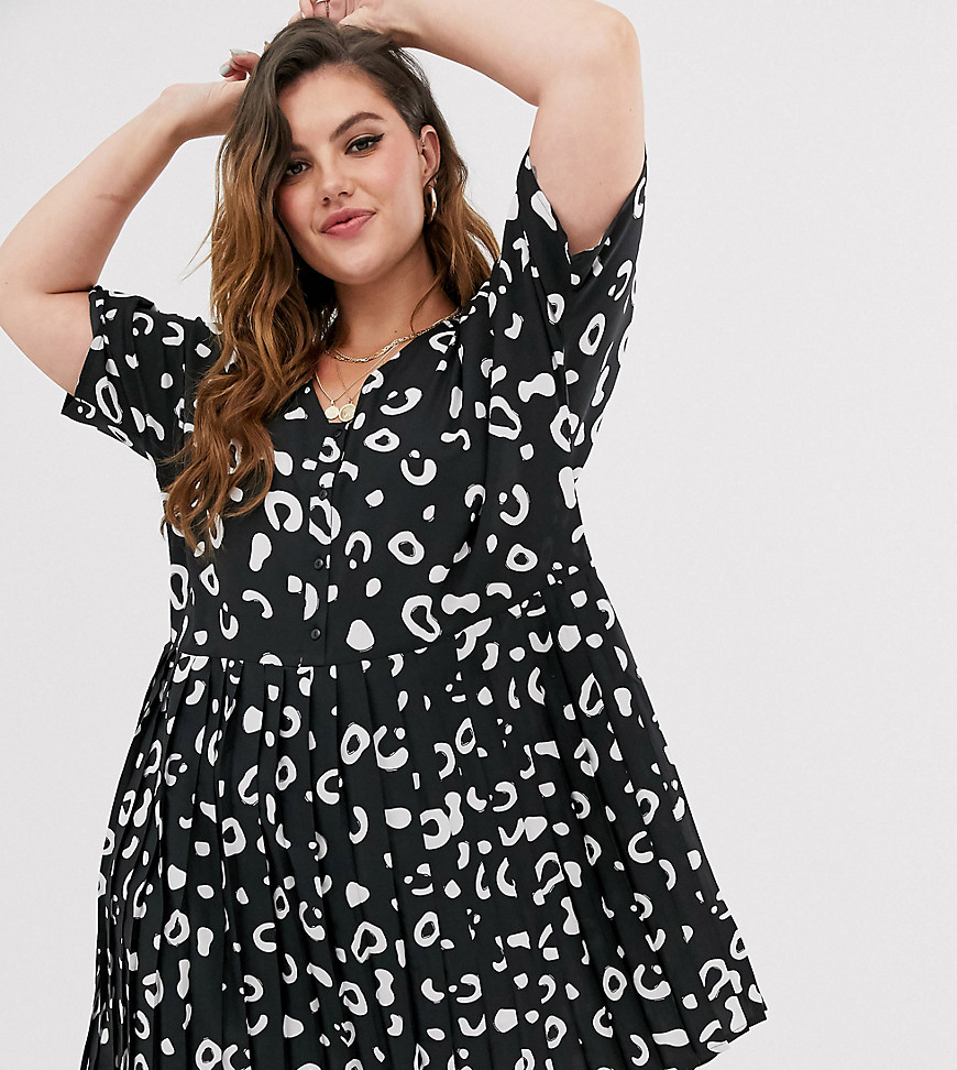 Wednesday's Girl Curve button through mini dress with pleated skirt in abstract spot