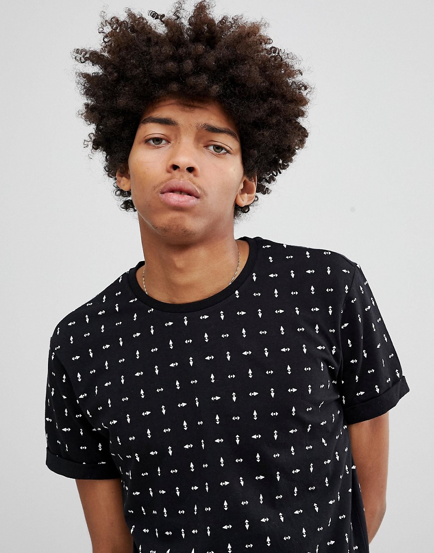 YOURTURN T-Shirt In Black With Geometric Print