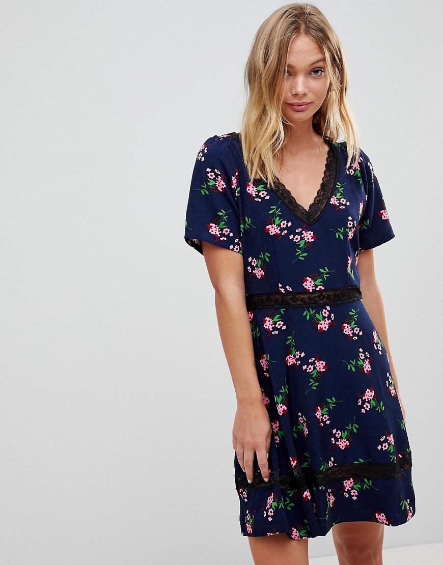 Trollied Dolly Floral Dress With Lace Trim