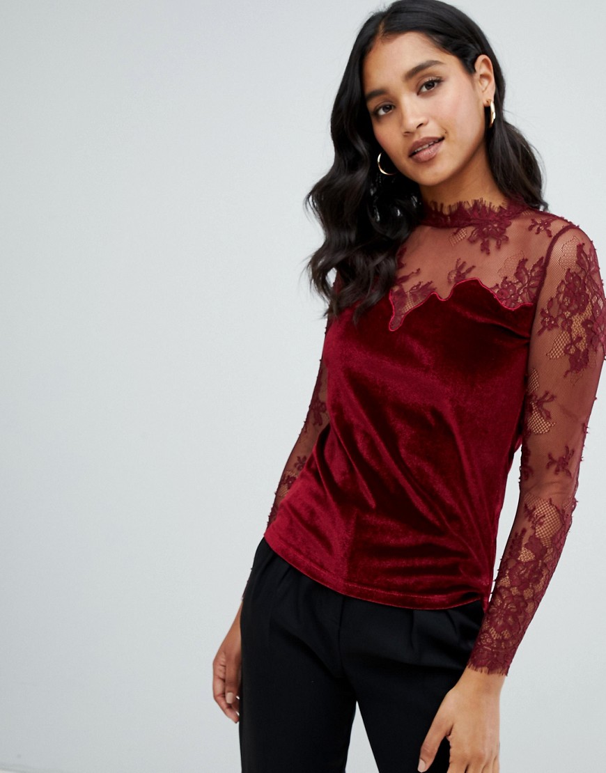 Morgan velvet top with lace sleeves in berry