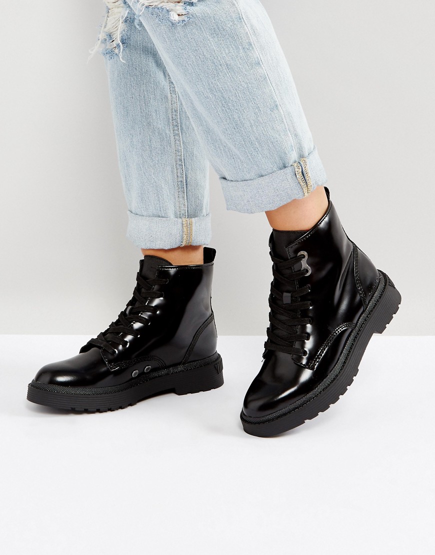 Calvin Klein Annie Black Leather Flat Ankle Boots - Black