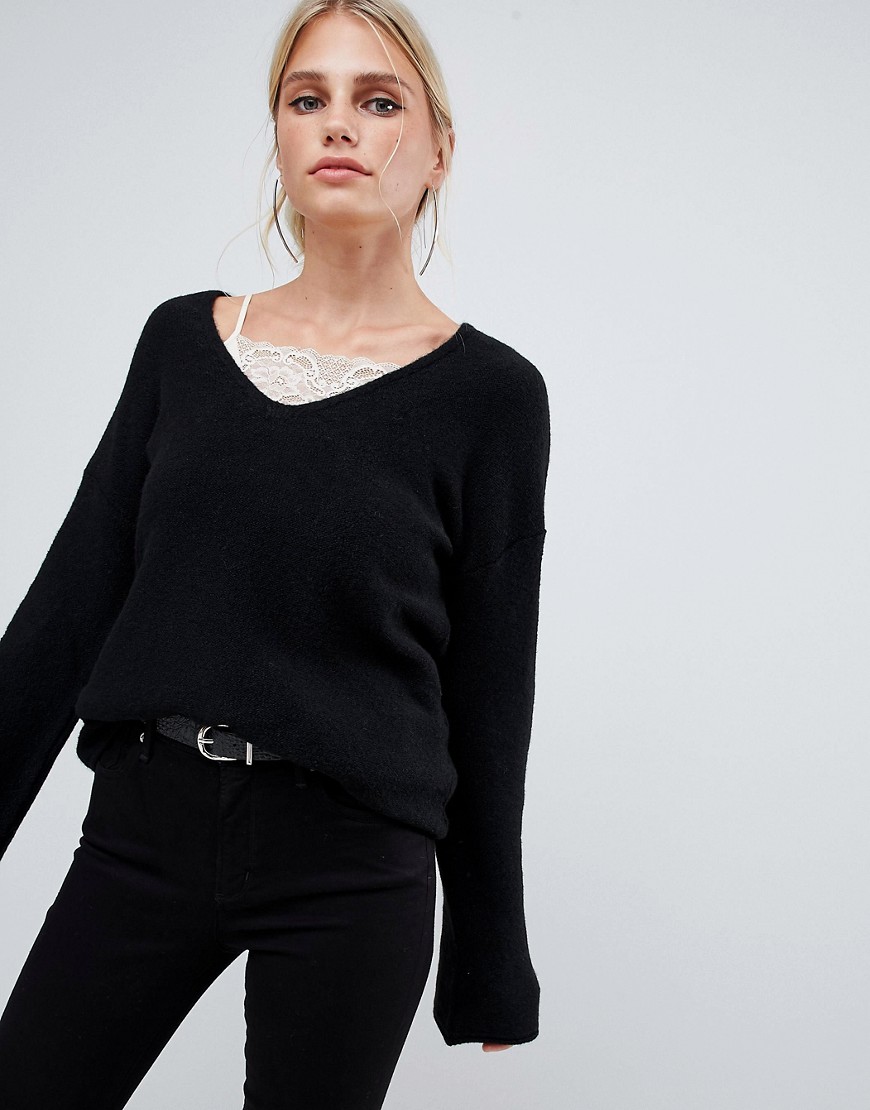 Sisley flared sleeve v neck knit jumper in black - Black