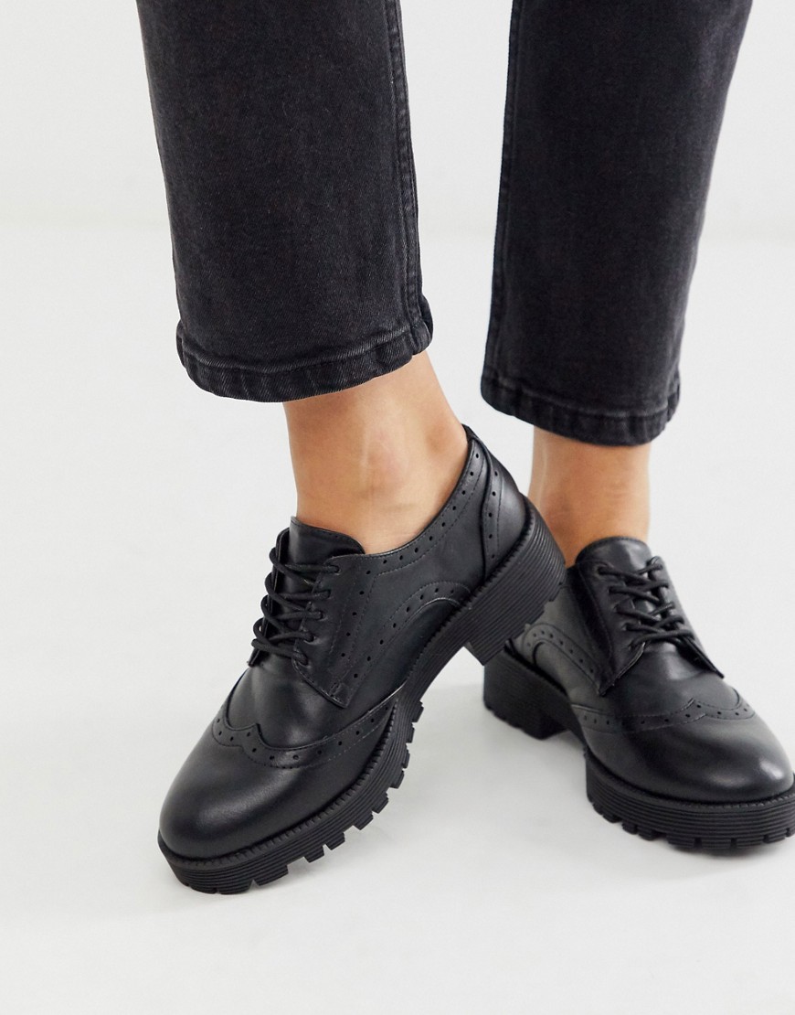 London Rebel chunky lace up brogues in black