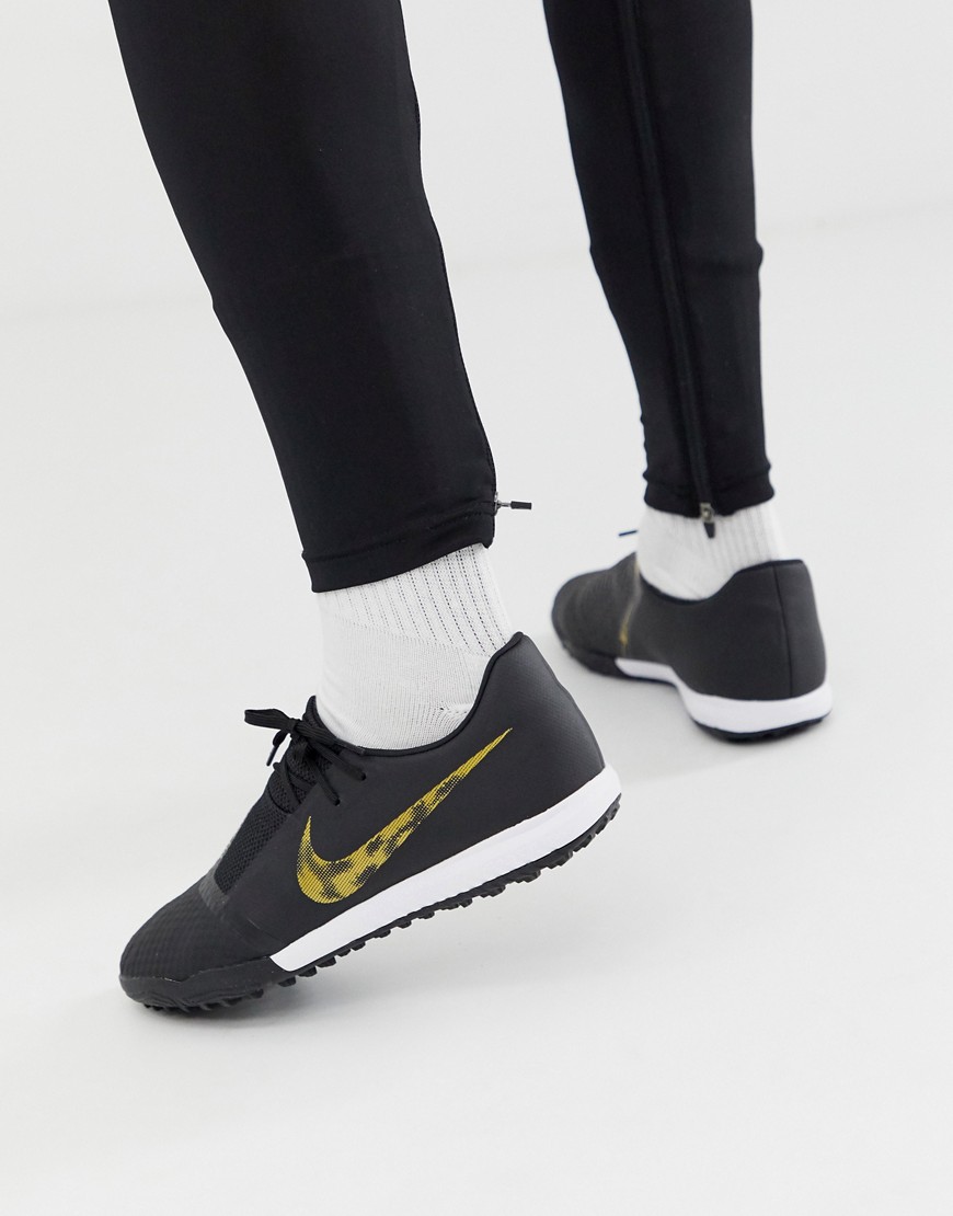 Nike Football phantom venom astro turf boots in black