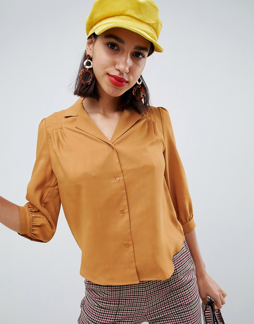 Side Party Noe notch collar pleated shoulder blouse