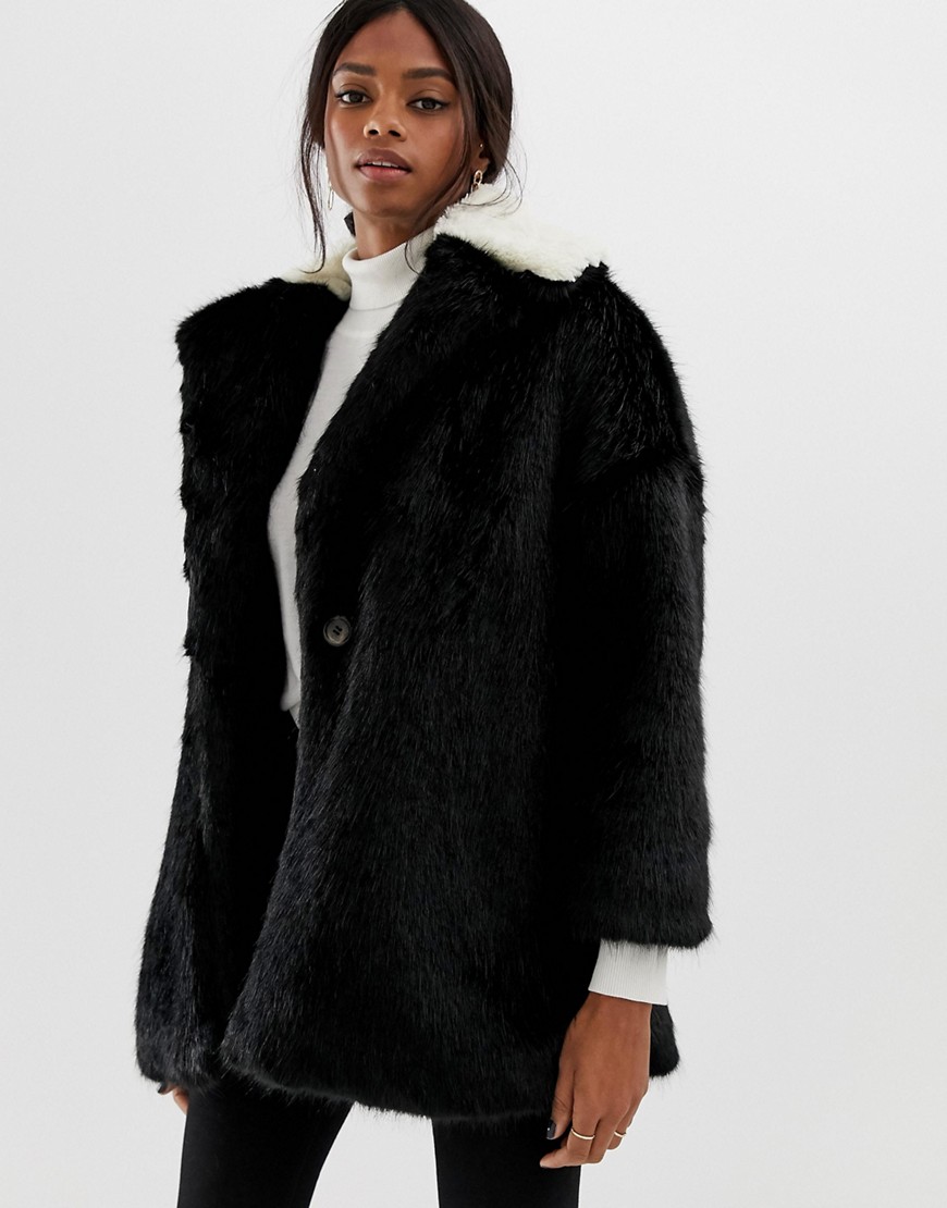 Helene Berman Coat With Contrast Faux Fur Collar-black