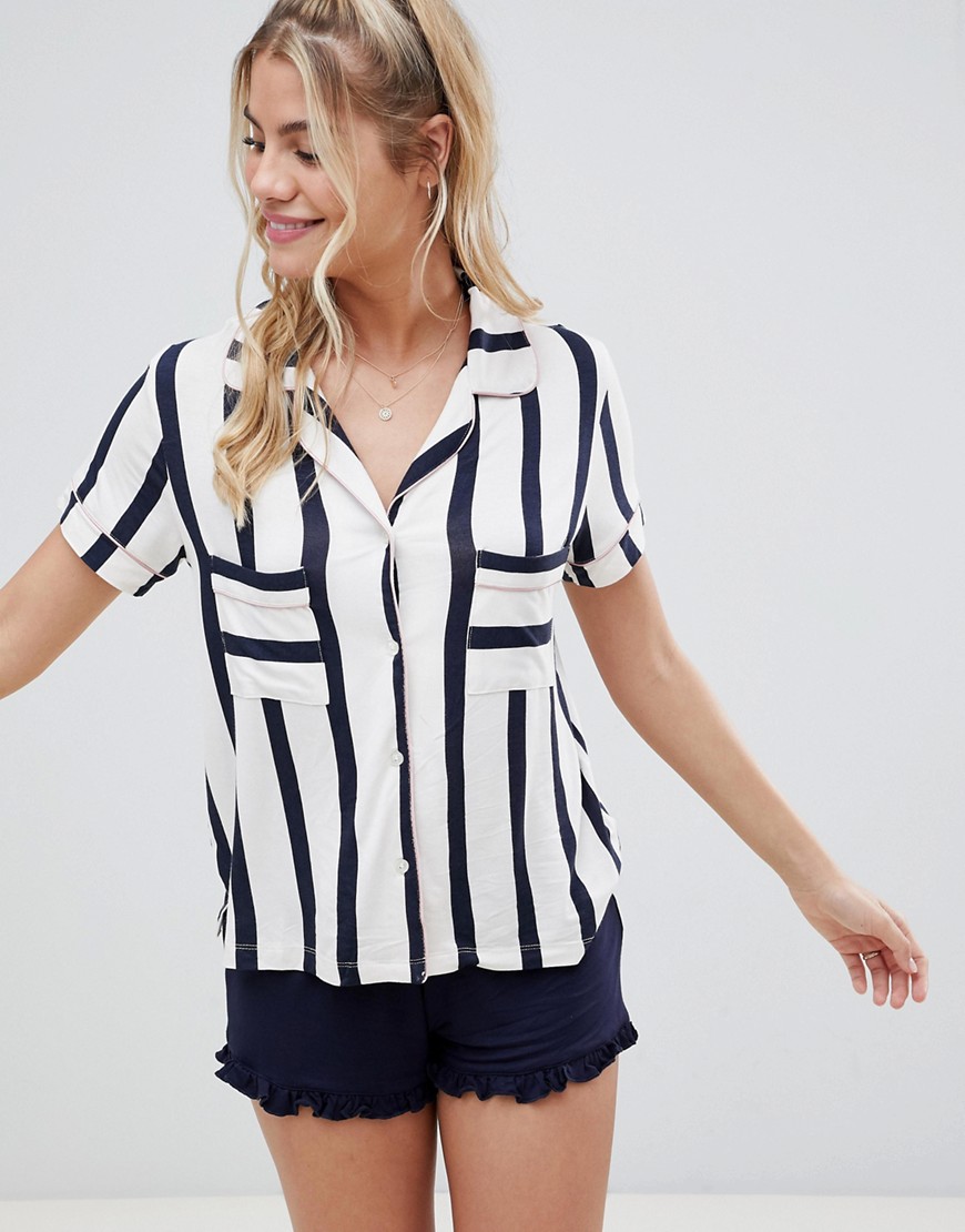 Chelsea Peers stripe pyjama short set