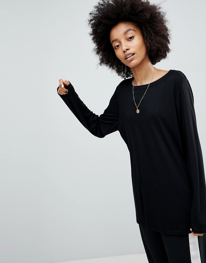 ASOS T-Shirt with Longline Sleeve In Lightweight Jersey