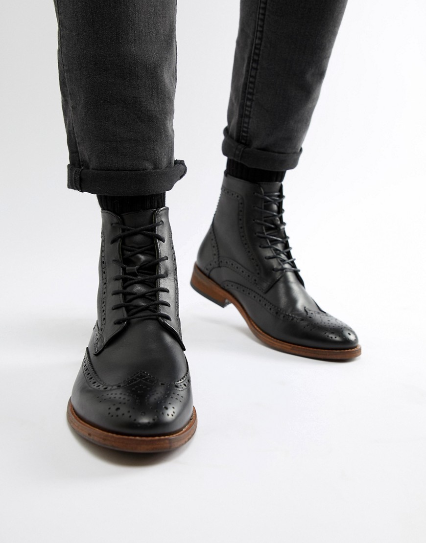 Barbour Belford leather brogue lace up boots in black - Black