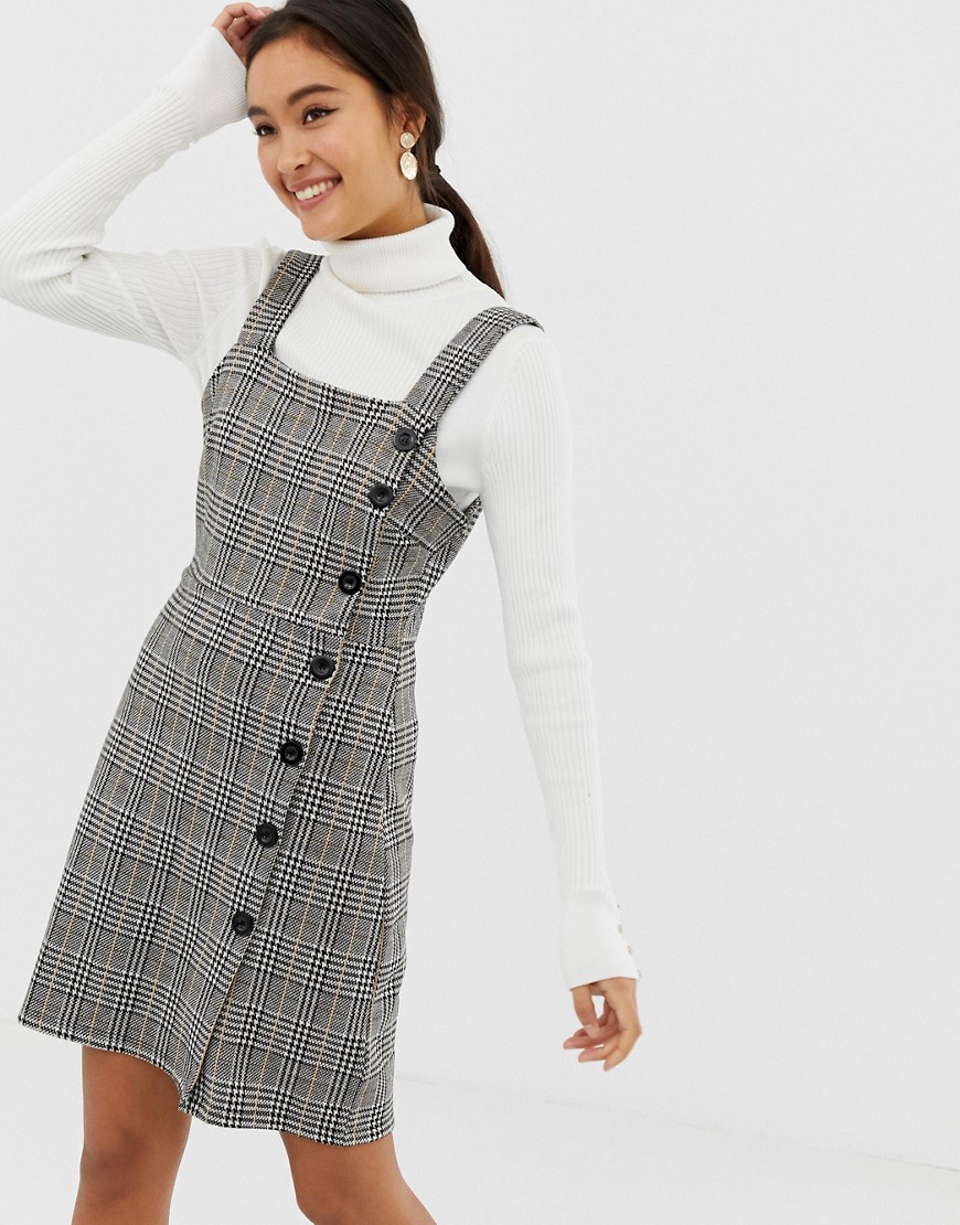 New Look pinny with side buttons in check