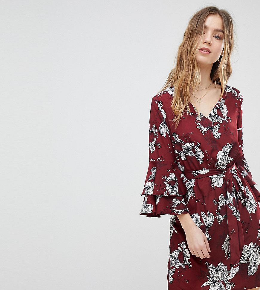 Parisian Petite Floral Dress With Flare Sleeve And Tie Waist - Wine