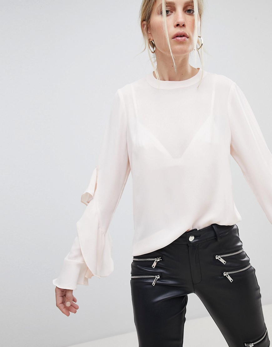 Morgan Blouse With Fluted Sleeve Detail - Nude