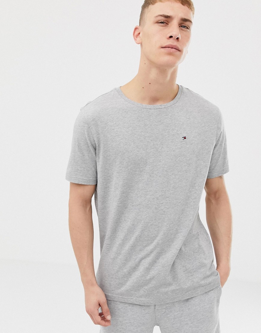Tommy Hilfiger flag icon t-shirt in organic cotton in grey