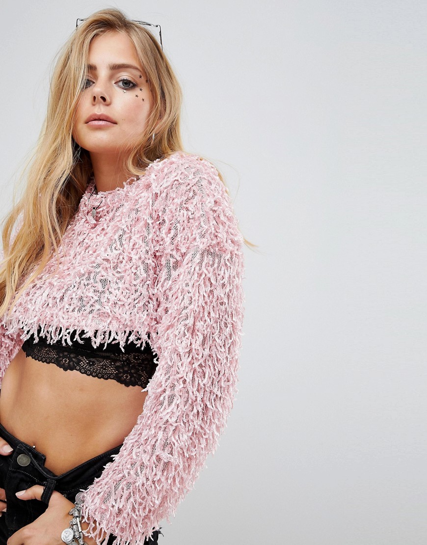 Motel Crop Sweater In Shaggy Knit - Pink