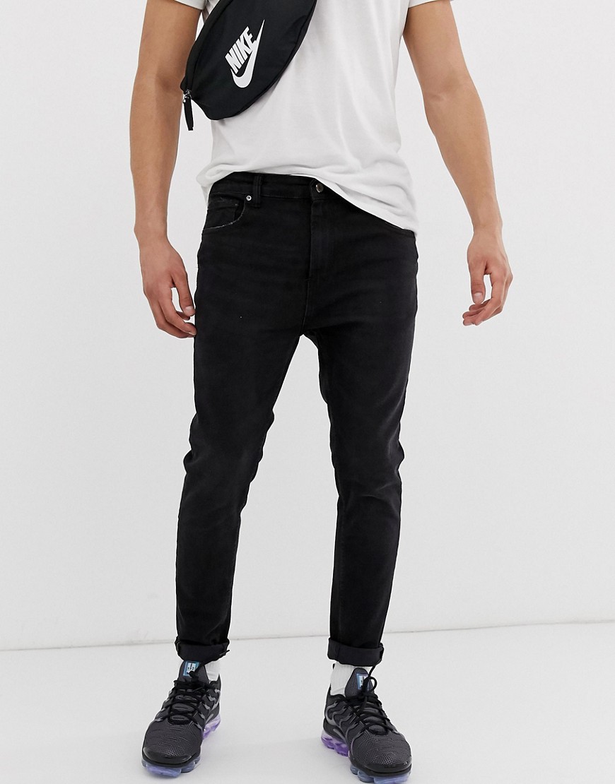Pull&Bear tapered carrot fit jeans in black